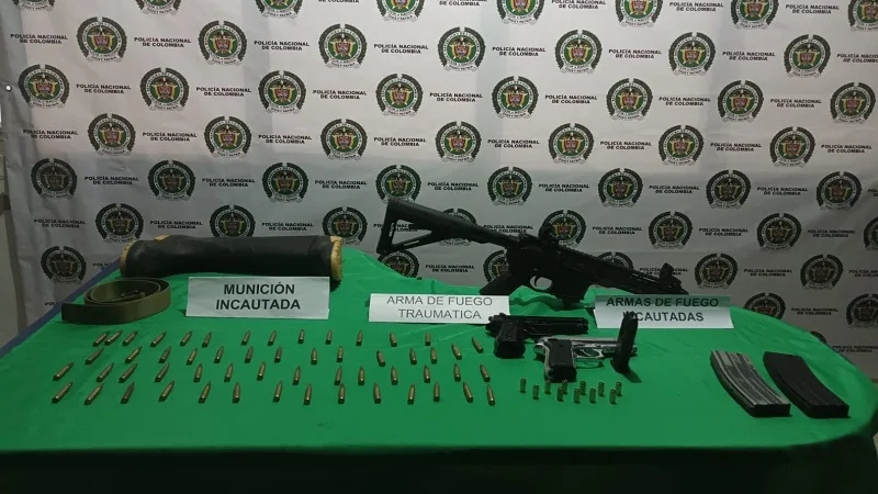 Adolescente fue aprehendido con un fusil y dos pistolas en La Plata, Huila