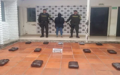 Mujer fue detenida transportando 23 kilos de marihuana en La Plata, Huila
