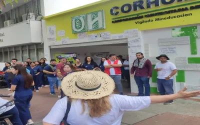 Plantón en la Universidad Corhuila en apoyo a estudiante en huelga de hambre