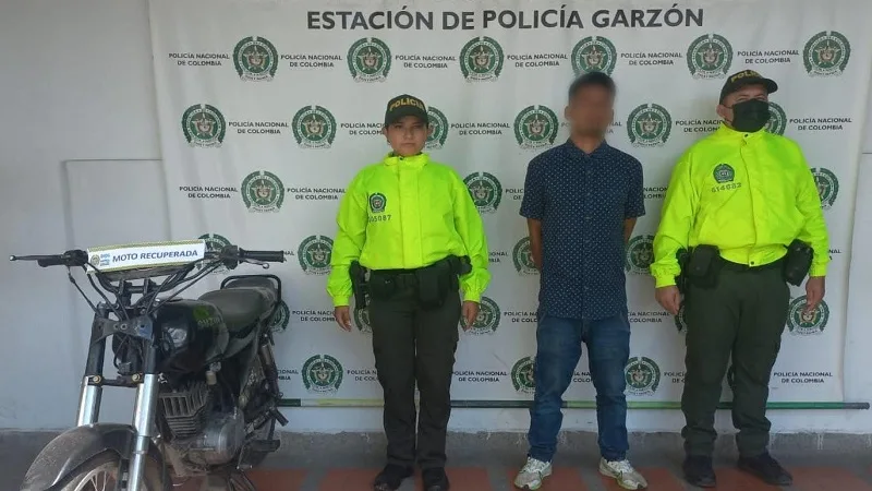 Capturado en Garzón: hombre conducía motocicleta reportada como hurtada