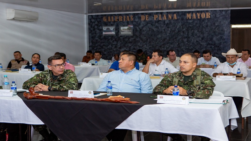 Ejército y alcaldes del Huila buscan alianzas para la seguridad