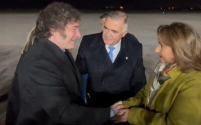 Presidente argentino firma pacto de unidad sin acompañamiento