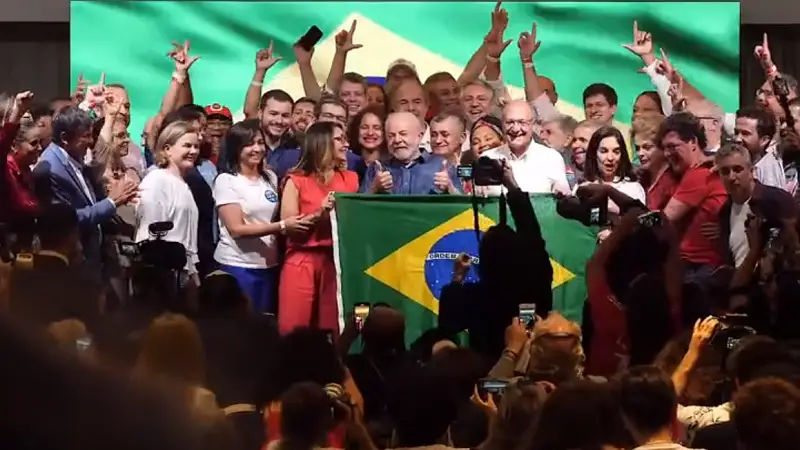 “Con el nuevo gobierno de Brasil haremos una fuerte alianza”: Iván Cepeda