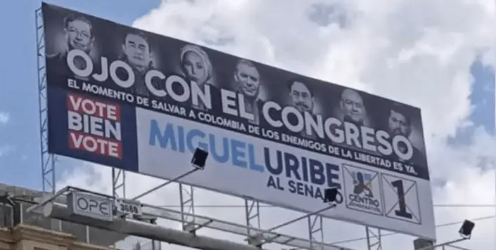 La polémica valla de Miguel Uribe