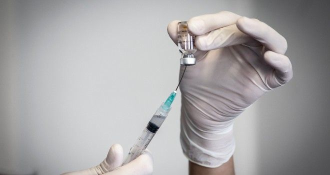 Así se implementará la vacuna de refuerzo para población entre 18 y 49 años