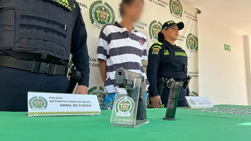 Capturado ‘Carlitos’ en Neiva con arma de fuego y dosis de bazuco