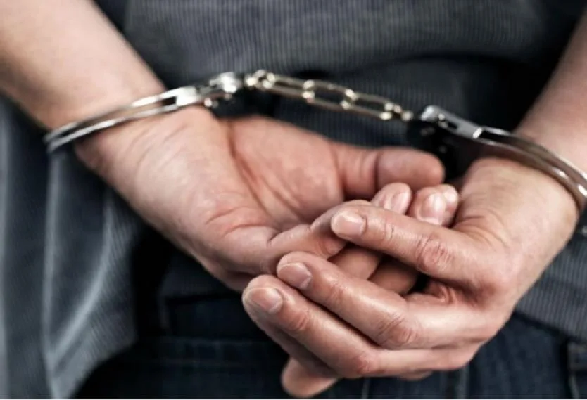 Hombre que se masturbó frente una niña fue condenado a 9 años