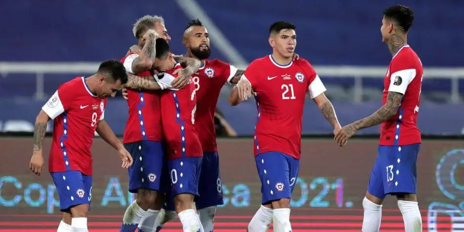 Chile tendrá dos bajas para visitar a Colombia el jueves en Barranquilla