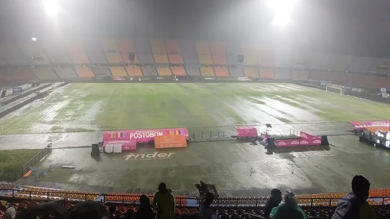 Lluvia obligó a aplazar partido del Nacional y Alianza Lima