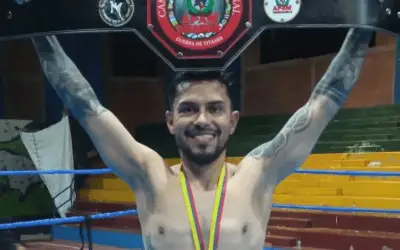 Campeón en Kickboxing, representará a Colombia