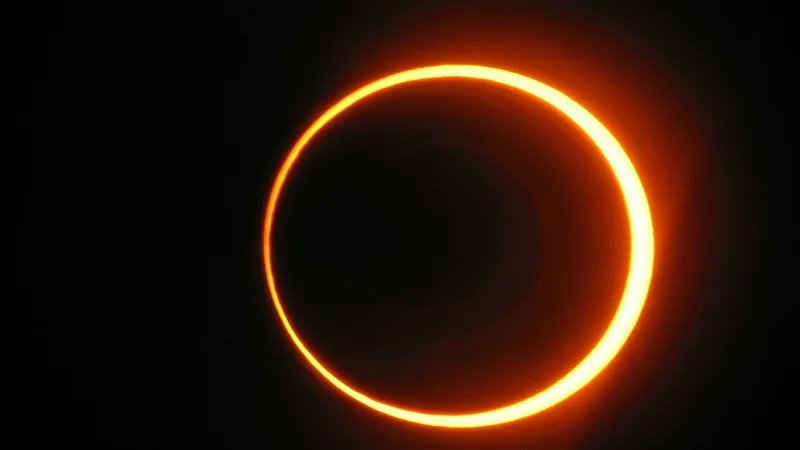 Villavieja se prepara para el eclipse solar anular
