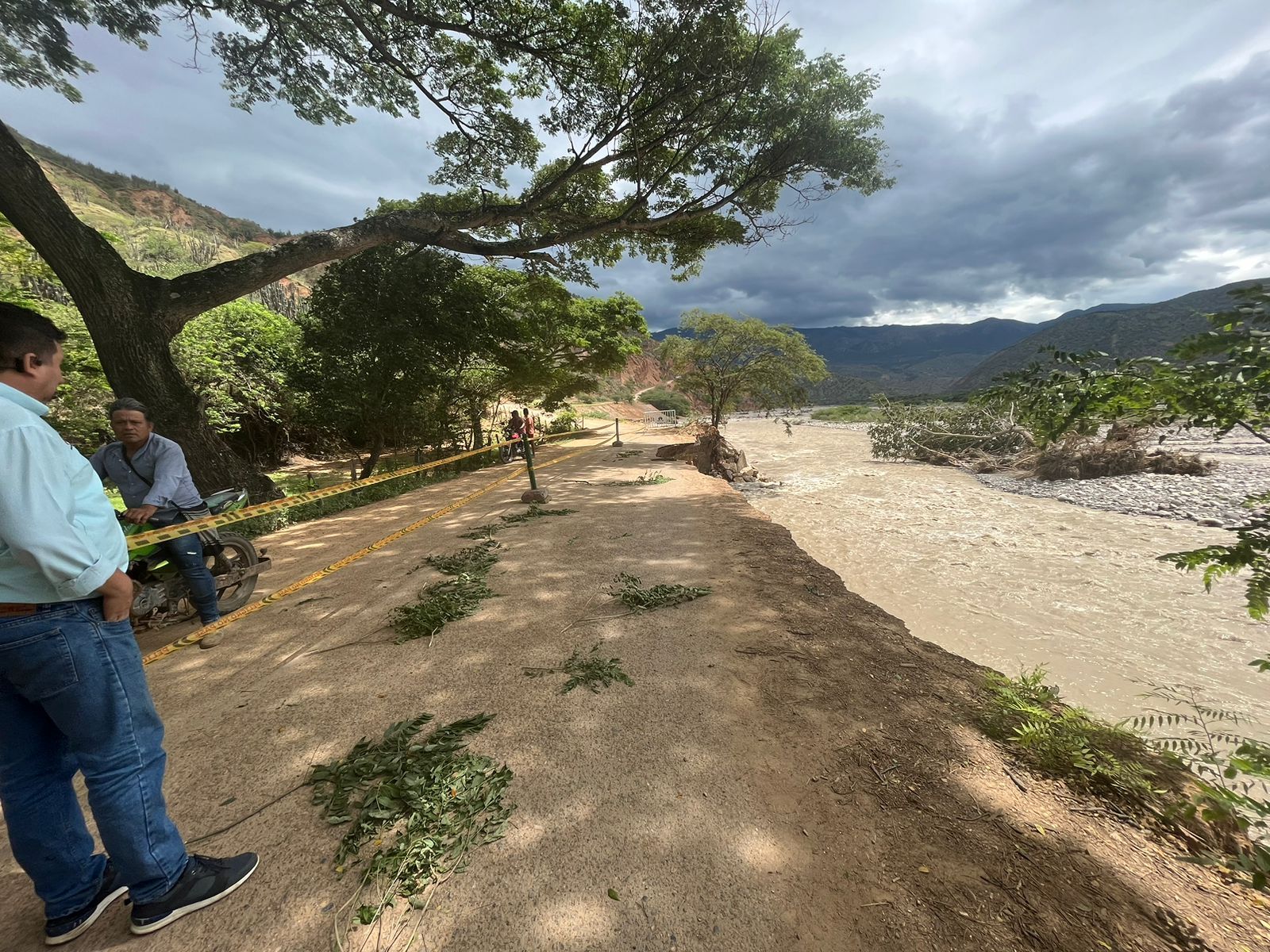 Vía Baraya – Colombia, sin novedades