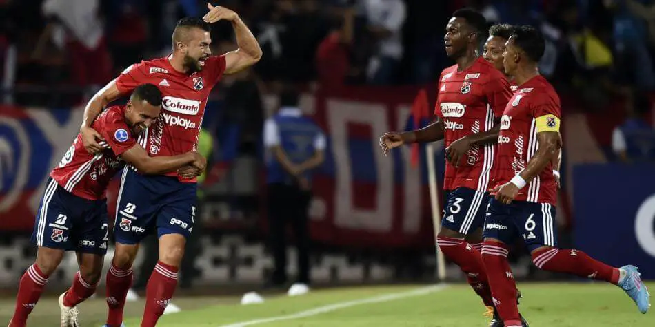 Medellín pegó primero en la Sudamericana