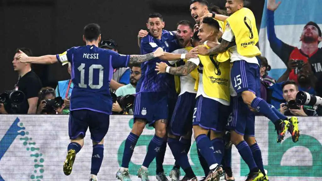 Argentina  a octavos de la Copa Mundo, México ganó, pero no avanzó￼