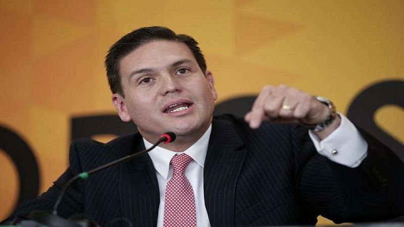 Tras triunfo de Gustavo Petro, renunció el embajador Juan Carlos Pinzón