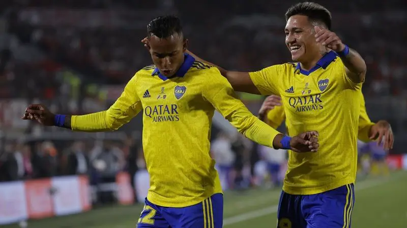 Con gol del colombiano Sebastián Villa, Boca le ganó a River en el Monumental