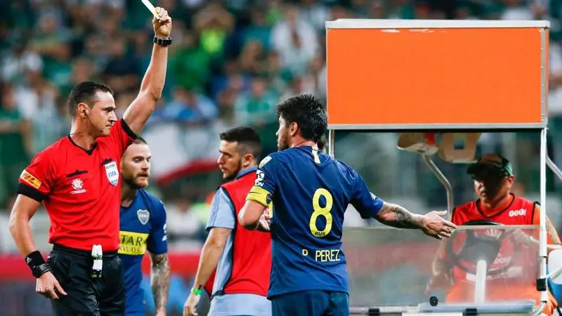 Con polémica terminó el partido 100 de Wilmar Roldán en Libertadores