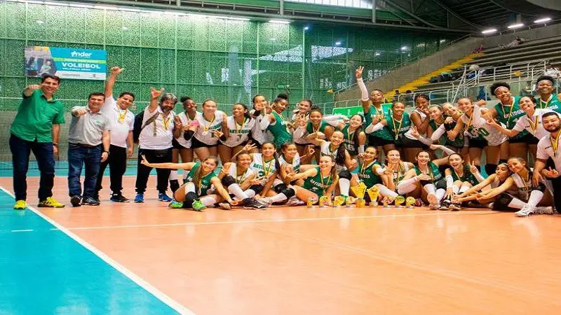 Antioquia dominó a su antojo el Nacional Menores de voleibol