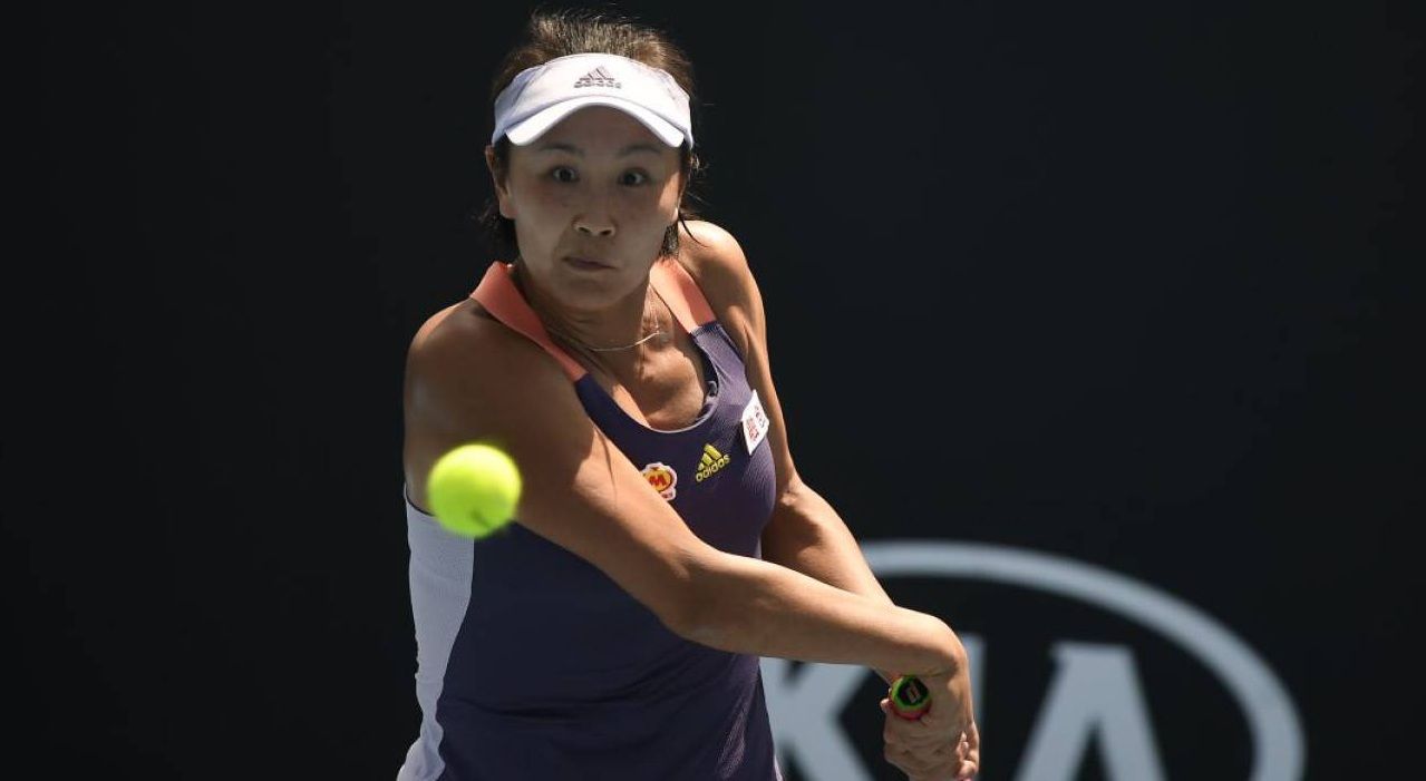 China por fura del circuito mundial del tenis por situación de Peng Shuai