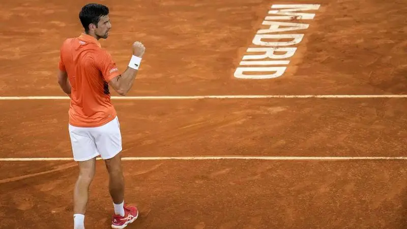 Novak Djokovic inició con pie derecho en la Caja Mágica de Madrid