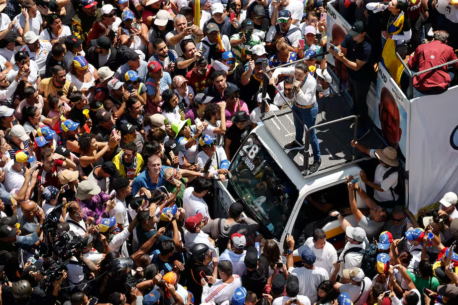 María Corina Machado lidero manifestaciones por Venezuela y envio mensaje a Petro