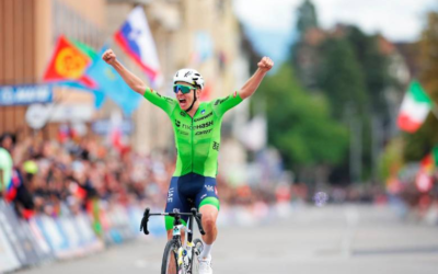 Tadej Pogacar conquista el Mundial de Ciclismo en Zúrich y completa un histórico triplete