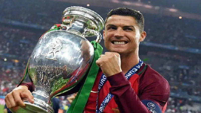 Messi o Cristiano Ronaldo: ¿quién tiene más títulos?
