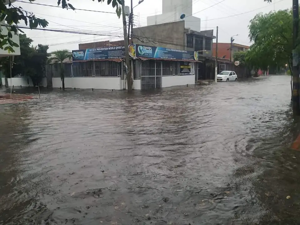 Video: Tras las lluvias presentadas reportan diferentes inundaciones en la ciudad