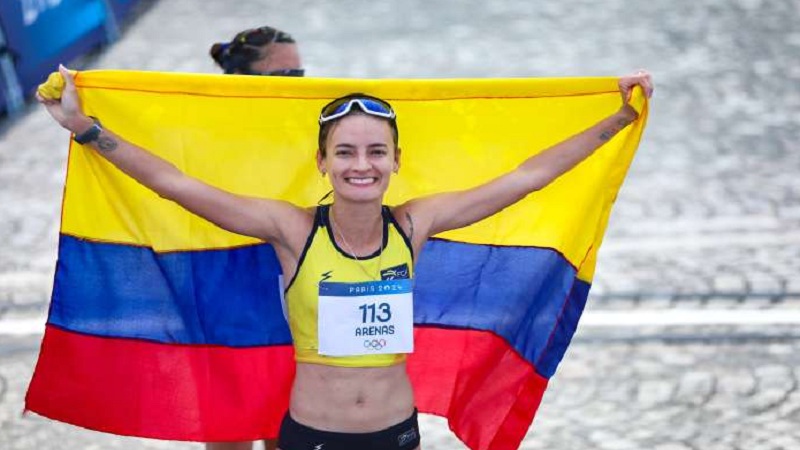 Lorena Arenas, logró récord nacional y diploma olímpico en la marcha 20 km