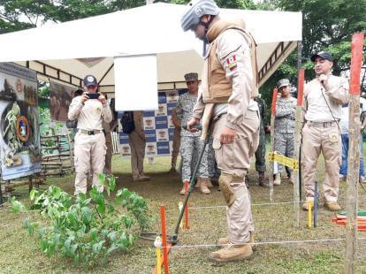 La Armada entregó cuatro nuevas áreas libres de minas antipersonales