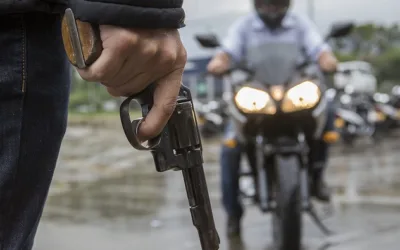 Por robarle su motocicleta le dispararon a un joven en Neiva