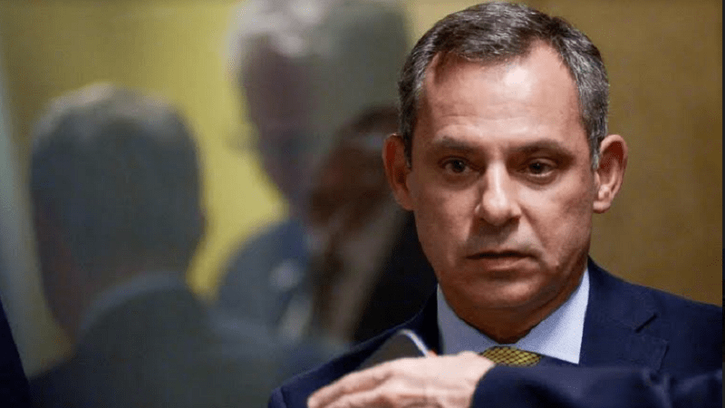 Tras 40 días de cargo, Jair Bolsonaro destituyó al presidente de Petrobras