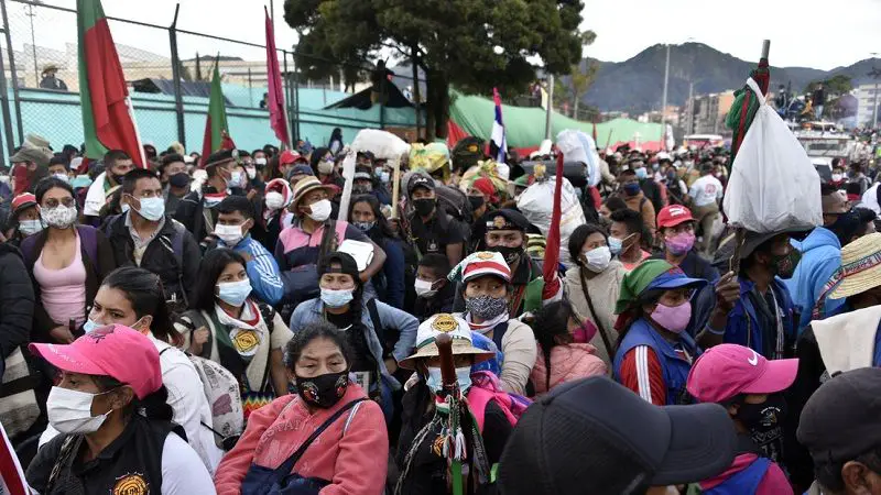 Jornada de protestas de indígenas en Bogotá dejaron más de 27 heridos
