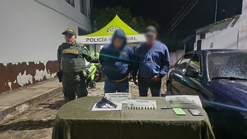 Incautan dos pistolas en carreteras del Huila