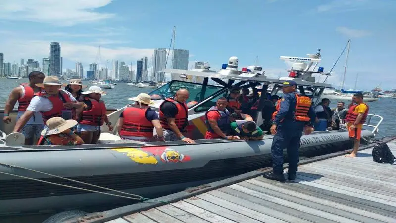 Rescatados por naufragio en Cartagena