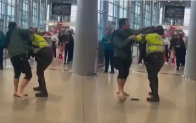Video: ciudadano extranjero agredió a un policía