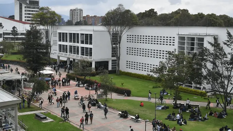 Angustiante toma del campus de la Universidad Nacional por parte de un grupo armado