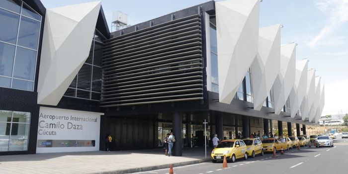 Ataque con explosivos en aeropuerto de Cúcuta