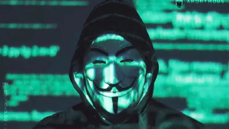 La advertencia de Anonymous a Petro